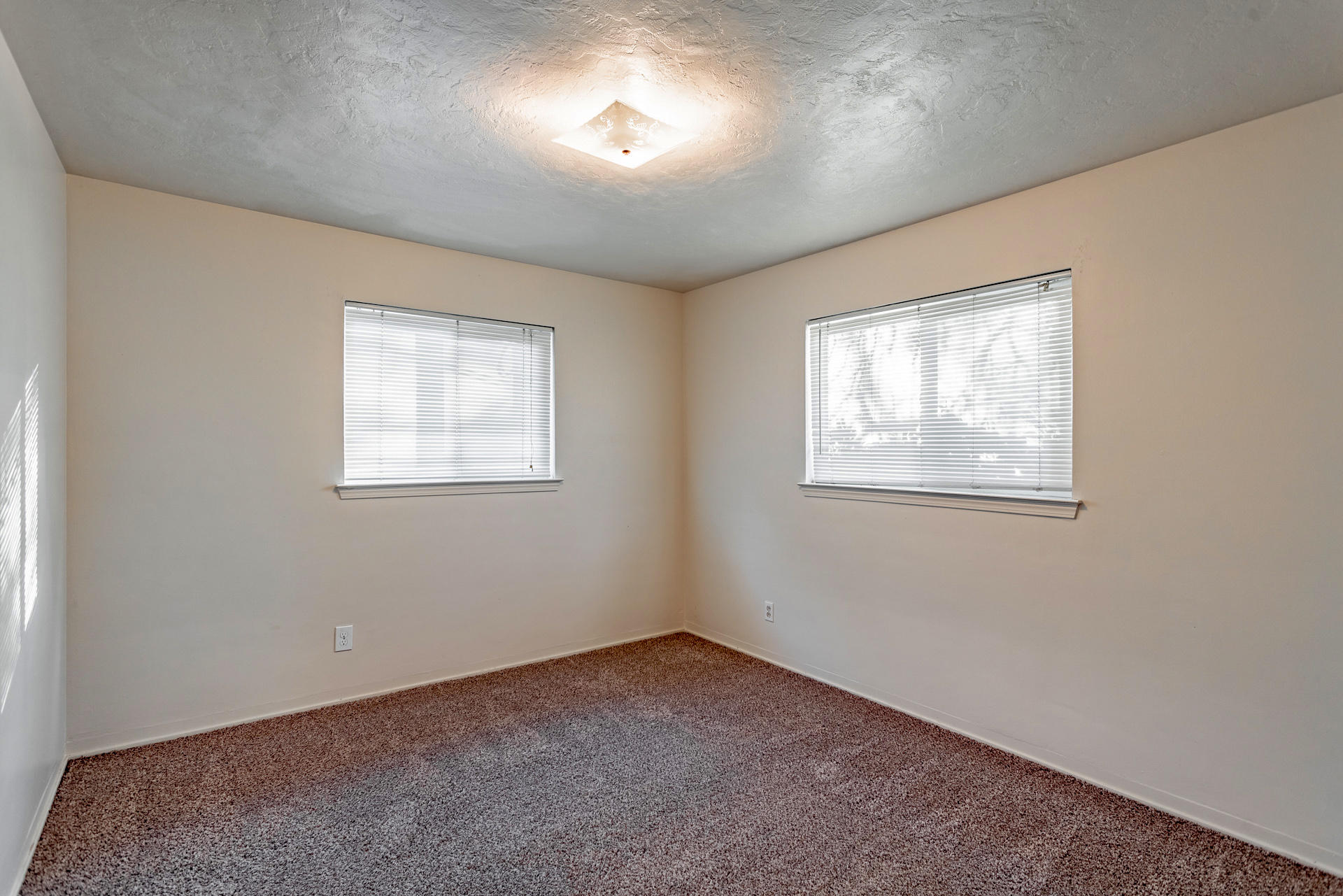 5121 Bidwell Road Redding, CA 96001 - Photo 8 of 17 39 room 3