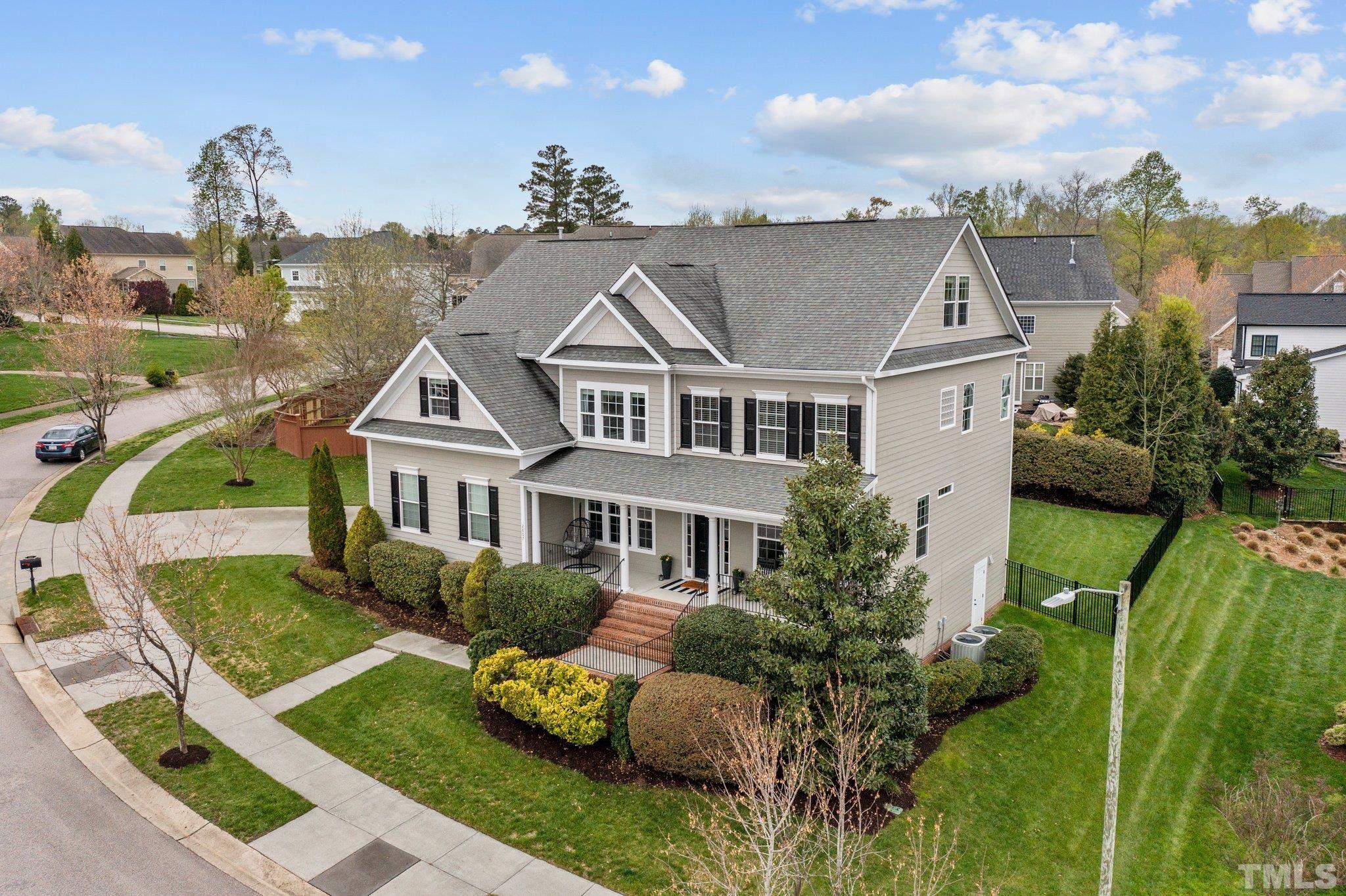 2807 Treasure Lane Raleigh, NC 27614 - Photo 4 of 52 Gallery Image 4