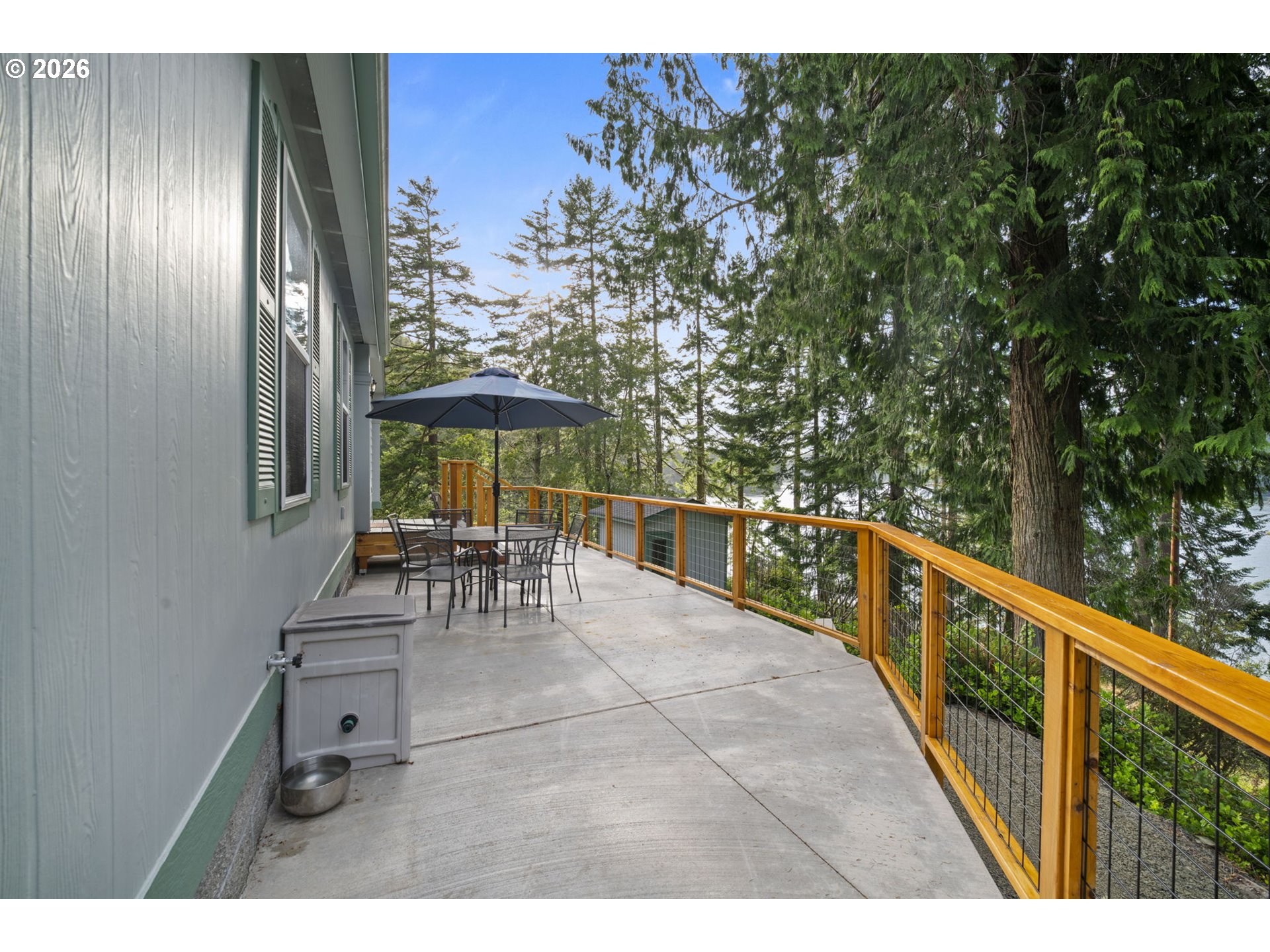88686 Chapman Road Florence, OR 97439 - Photo 4 of 44