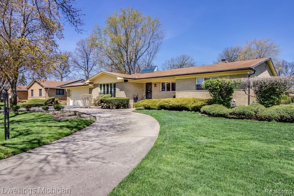 17386 Westhampton Road Southfield, MI 48075 - Photo 33 of 35 _MG_0001.jpg