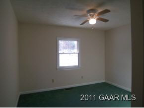 3453 Cold Springs Road Greenville, VA 24440 - Photo 7 of 7 an empty room with a window