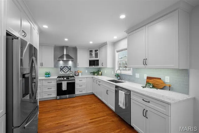 $639,000 | 9440 Dennison Grove Court, Sunset Hills, MO 63126