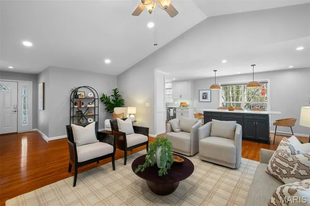 $639,000 | 9440 Dennison Grove Court, Sunset Hills, MO 63126