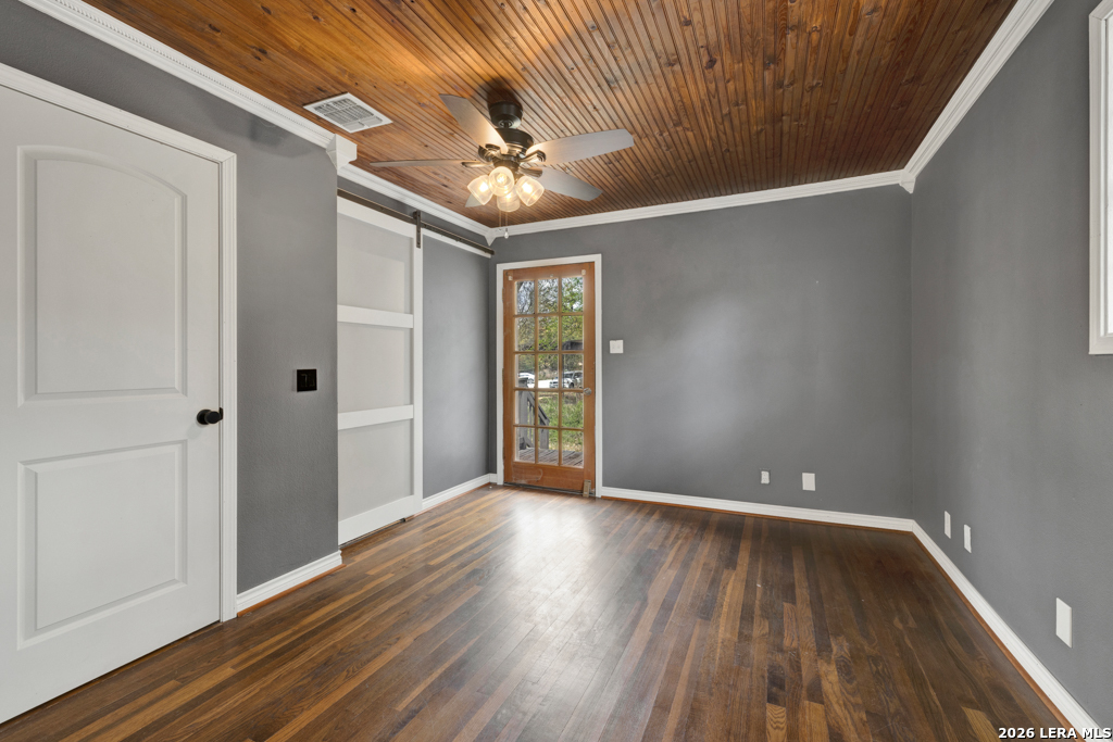 499 Lakeway Spring Branch, TX 78070 - Photo 16 of 47