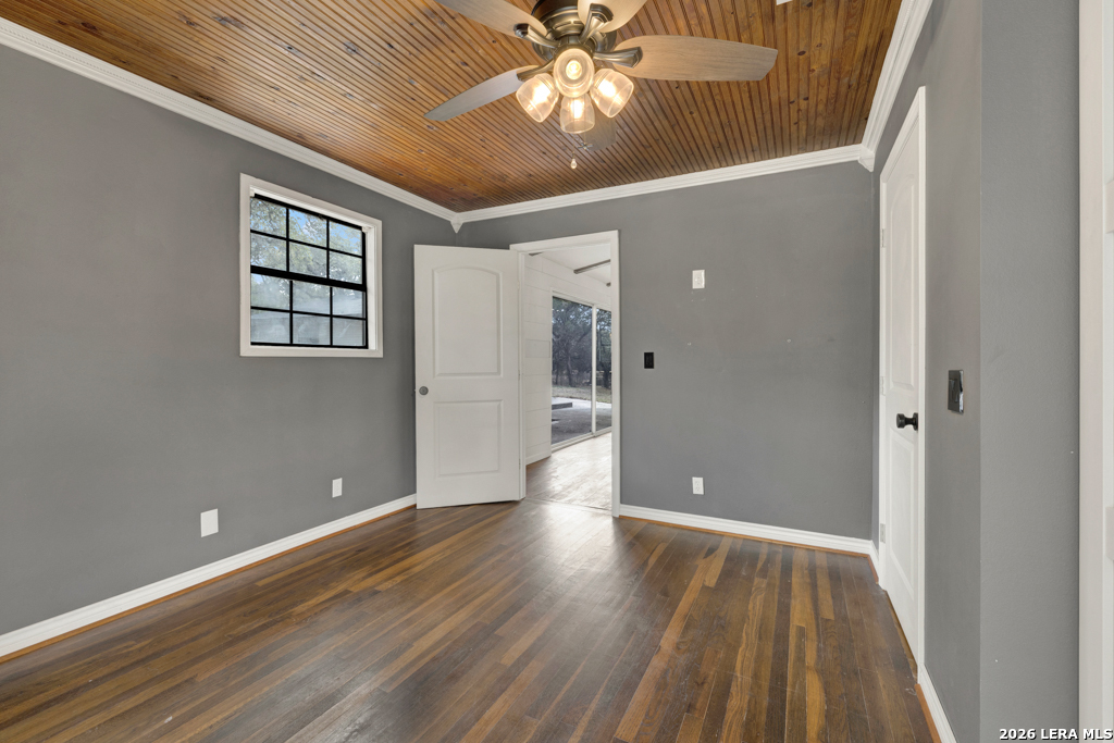 499 Lakeway Spring Branch, TX 78070 - Photo 17 of 47