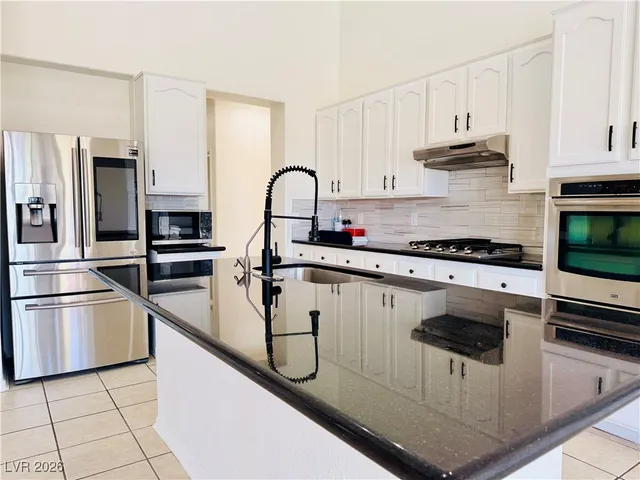 $3,500 | 2547 Serenity Hollow Drive, Henderson, NV 89052