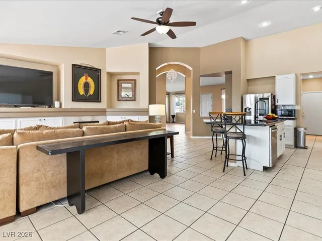 $3,500 | 2547 Serenity Hollow Drive, Henderson, NV 89052