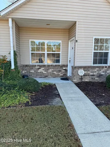 $295,000 | 101 East Rhode Island Avenue, Unit B, Southern Pines, NC 28387