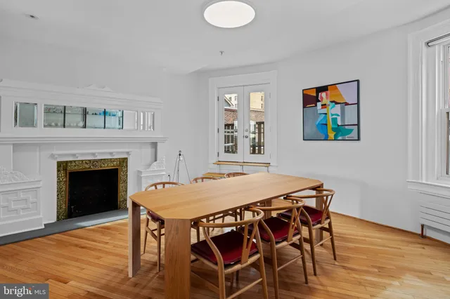 $885,000 | 1213-15 Locust Street, Unit B, Philadelphia, PA 19107