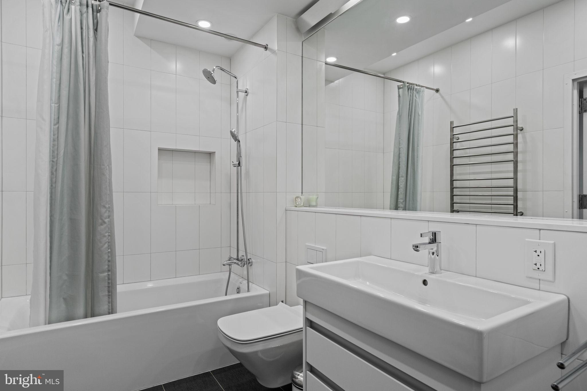 1213-15 Locust Street, Unit B Philadelphia, PA 19107 - Photo 22 of 38