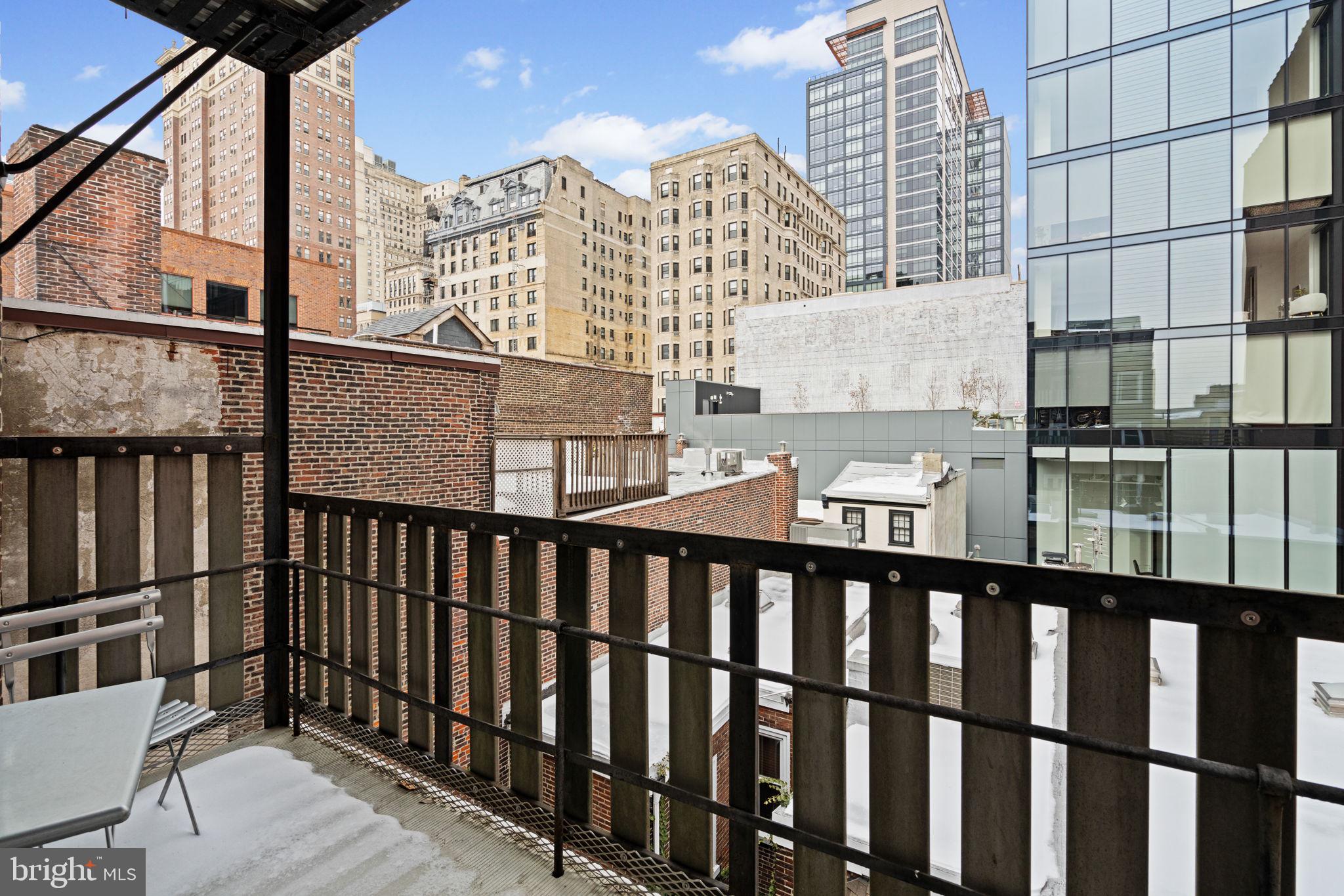 1213-15 Locust Street, Unit B Philadelphia, PA 19107 - Photo 31 of 38