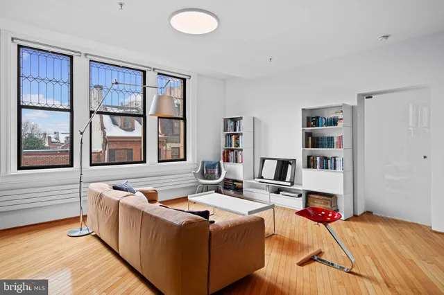 $885,000 | 1213-15 Locust Street, Unit B, Philadelphia, PA 19107