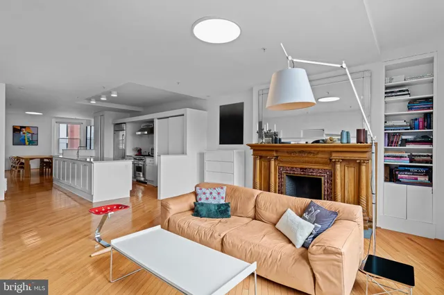 $885,000 | 1213-15 Locust Street, Unit B, Philadelphia, PA 19107