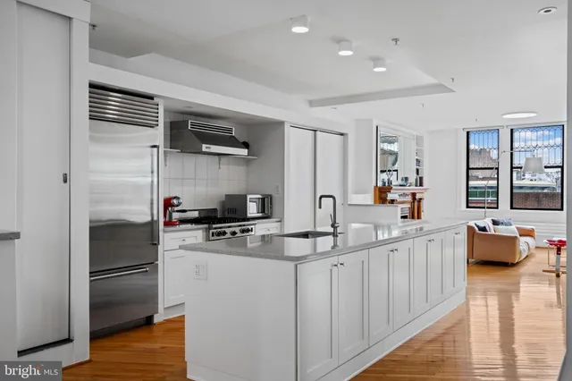 $885,000 | 1213-15 Locust Street, Unit B, Philadelphia, PA 19107