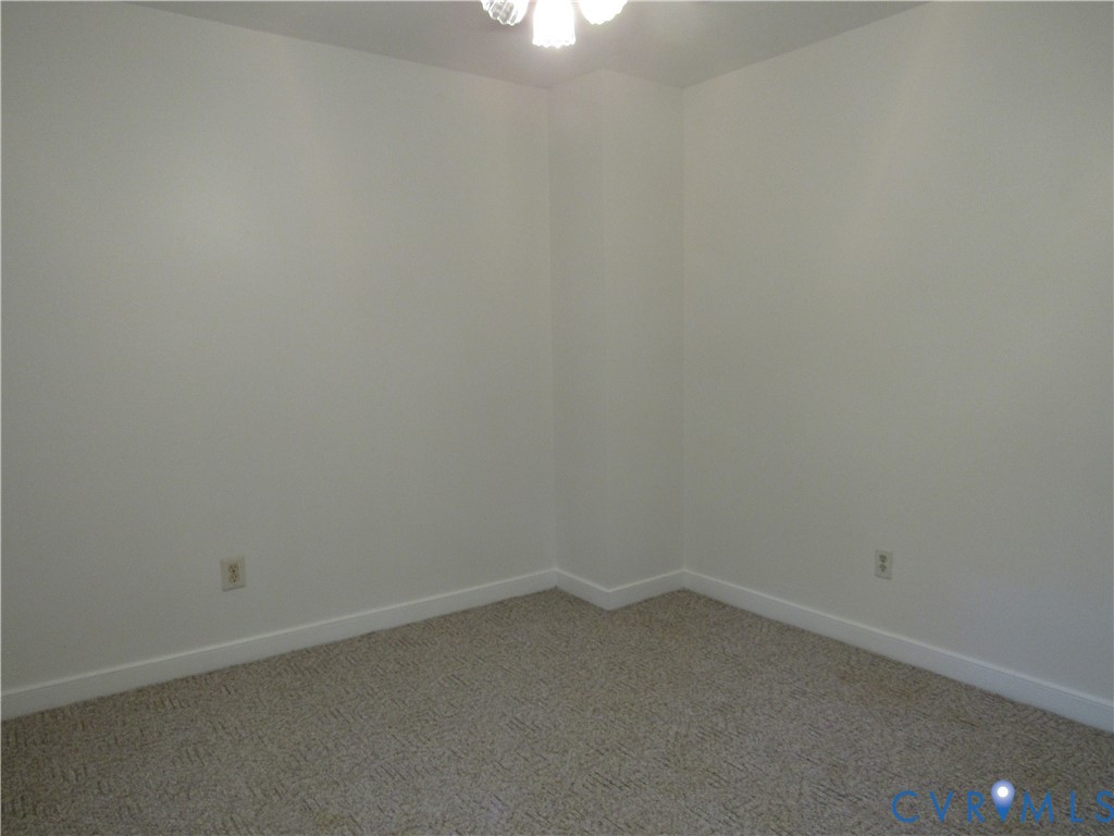 2818 Brookforest Road Midlothian, VA 23112 - Photo 22 of 27
