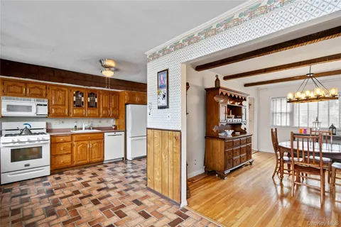 $769,000 | 2298 Cleveland Street, North Bellmore, NY 11710