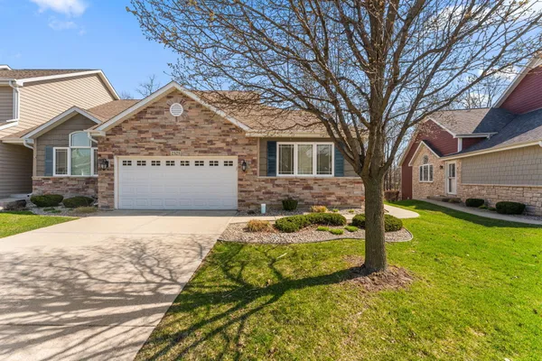 $475,000 | 2323 Legend Circle, Chesterton, IN 46304