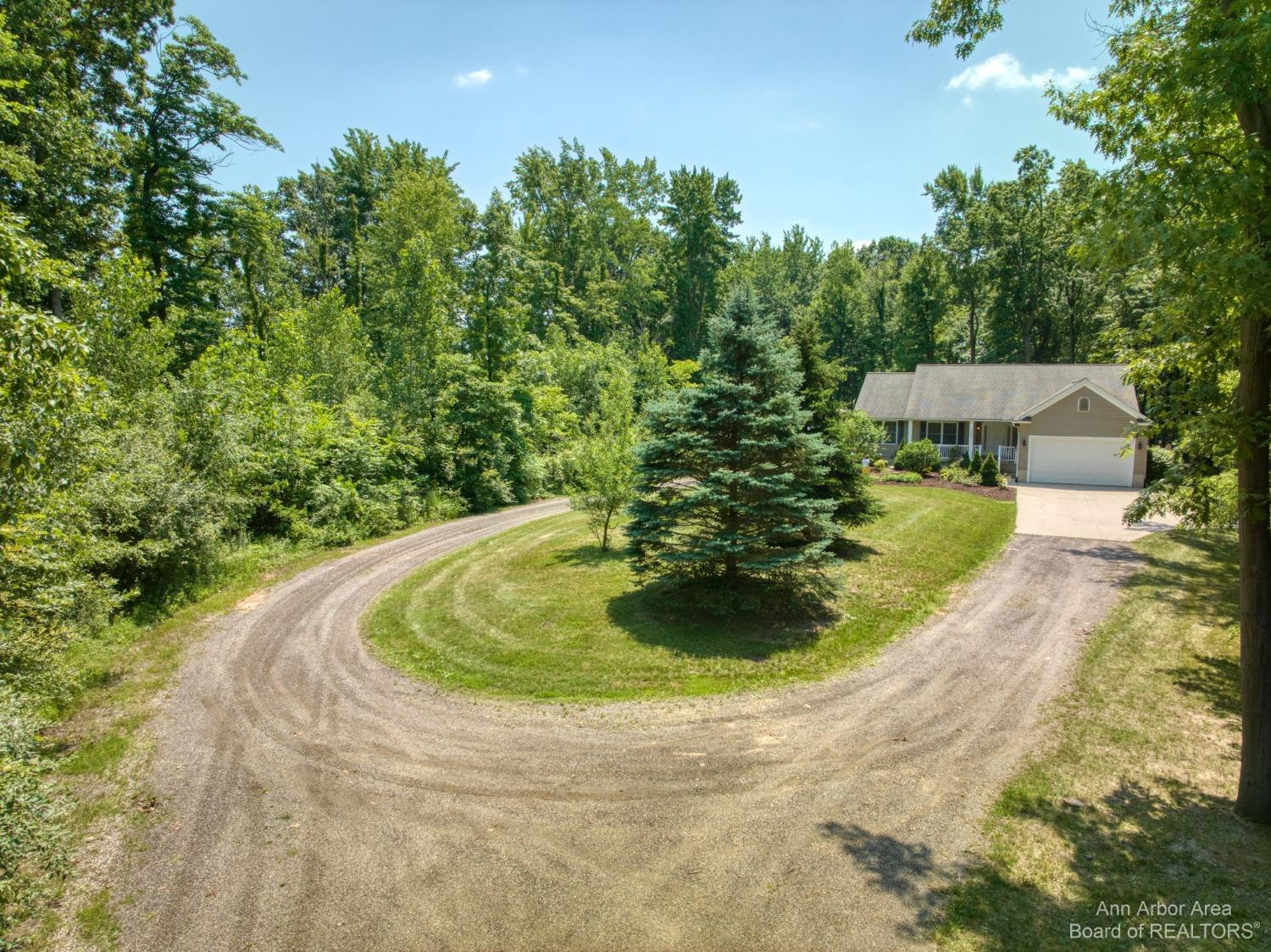 13003 Darling Road Milan, MI 48160 - Photo 4 of 52 Photo 4