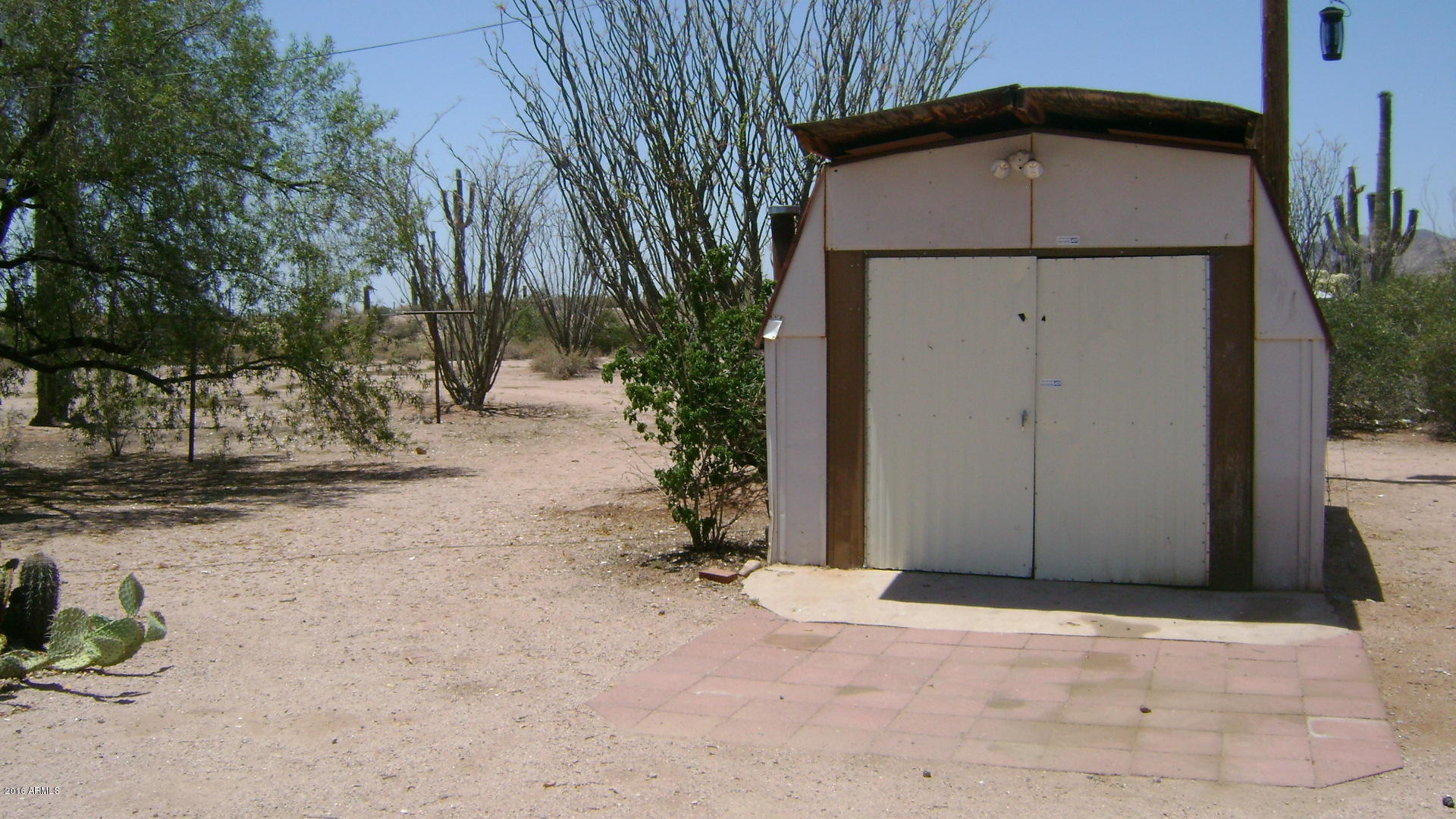 4924 North Tomahawk Road Apache Junction, AZ 85119 - Photo 3 of 15 Shed