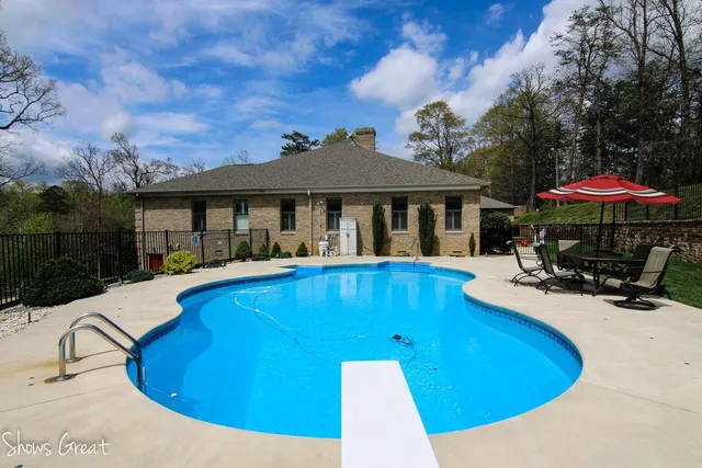 $698,500 | 294 Heritage Drive, Blue Ridge, VA 24064