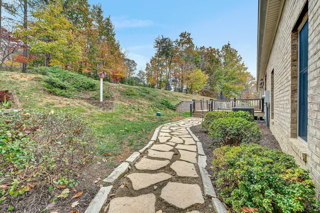 $698,500 | 294 Heritage Drive, Blue Ridge, VA 24064