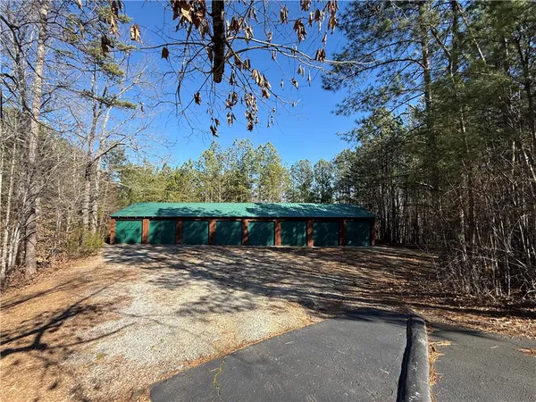 $290,000 | 312 Killdevil Hill, Six Mile, SC 29682