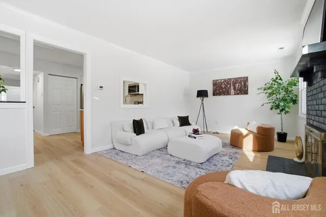 $415,000 | 143 Banwell Lane, Mount Laurel, NJ 08054