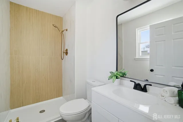 $415,000 | 143 Banwell Lane, Mount Laurel, NJ 08054