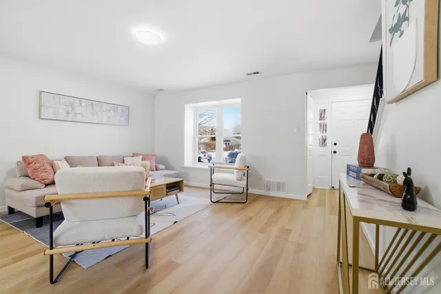 $415,000 | 143 Banwell Lane, Mount Laurel, NJ 08054