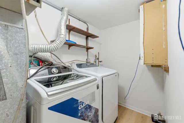 $415,000 | 143 Banwell Lane, Mount Laurel, NJ 08054