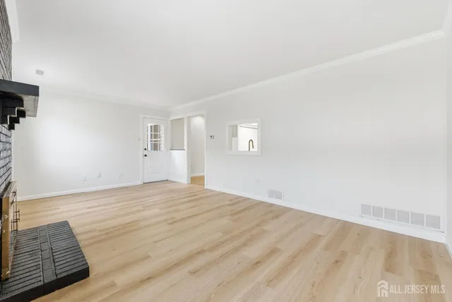 $415,000 | 143 Banwell Lane, Mount Laurel, NJ 08054