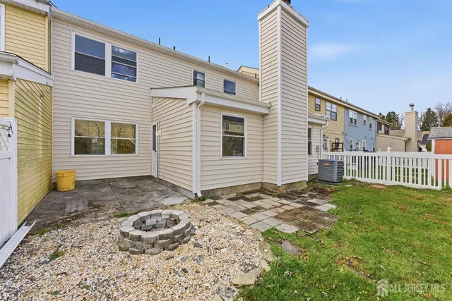 $415,000 | 143 Banwell Lane, Mount Laurel, NJ 08054