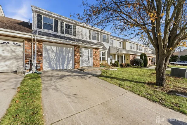 $415,000 | 143 Banwell Lane, Mount Laurel, NJ 08054