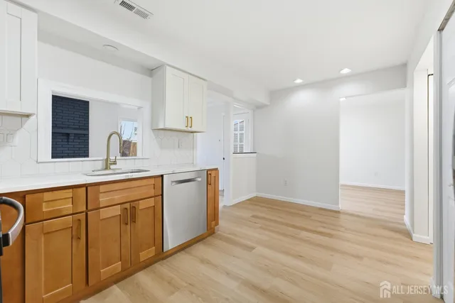 $415,000 | 143 Banwell Lane, Mount Laurel, NJ 08054