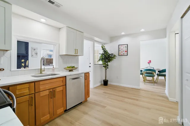 $415,000 | 143 Banwell Lane, Mount Laurel, NJ 08054