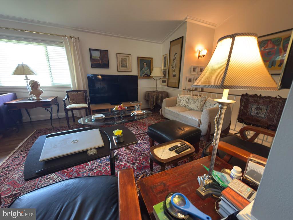 6801 Old Chesterbrook Road McLean, VA 22101 - Photo 12 of 30 Cozy living space with artistic flair.