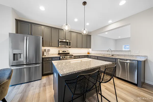 $355,000 | 13911 South Belmont Drive, Homer Glen, IL 60491