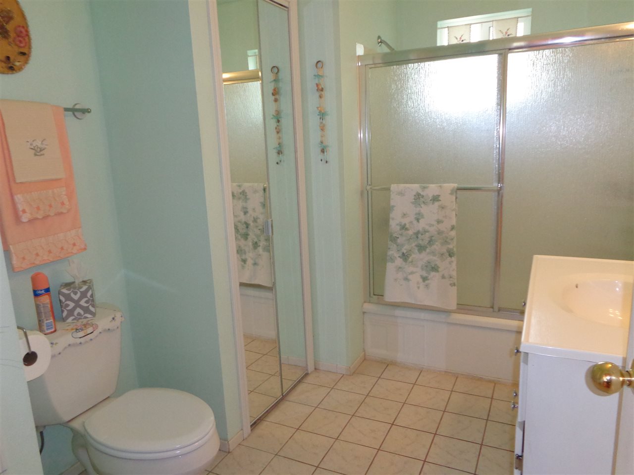 3628 G Road Palisade, CO 81526 - Photo 22 of 24 a bathroom with a toilet and shower