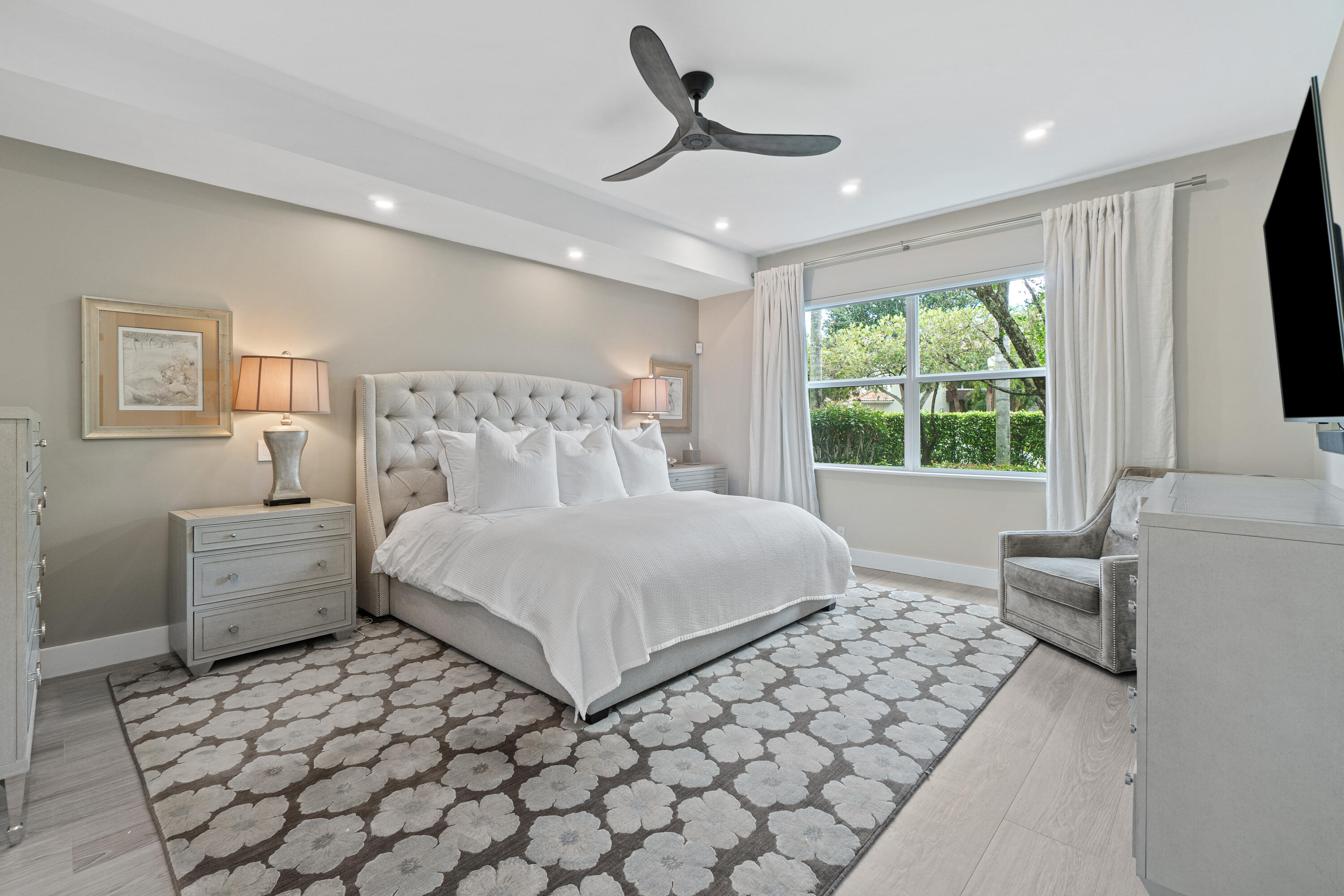 6308 Graycliff Drive, Unit B Boca Raton, FL 33496 - Photo 18 of 29 Primary Bedroom