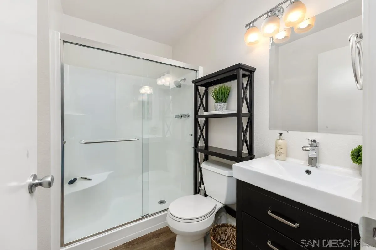 358 Abington Road Encinitas, CA 92024 - Photo 19 of 33 Gallery Image 19