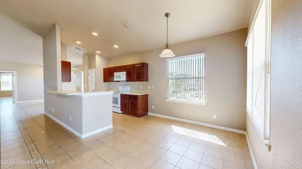 $2,300 | 916 Ocaso Lane, Unit 206, Rockledge, FL 32955