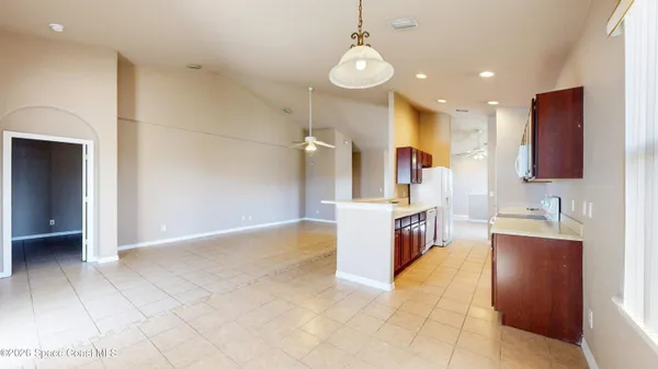$2,300 | 916 Ocaso Lane, Unit 206, Rockledge, FL 32955