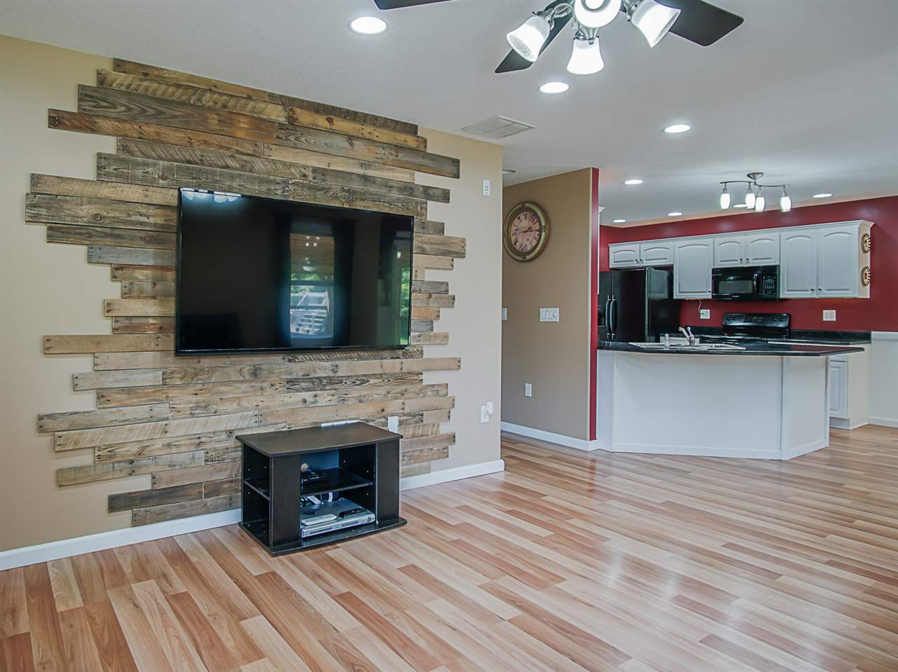 14001 West County Line Road South Roanoke, IN 46783 - Photo 13 of 36