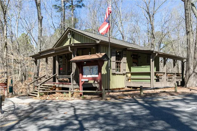 $394,990 | 331 Cavalier Lane, Acworth, GA 30102