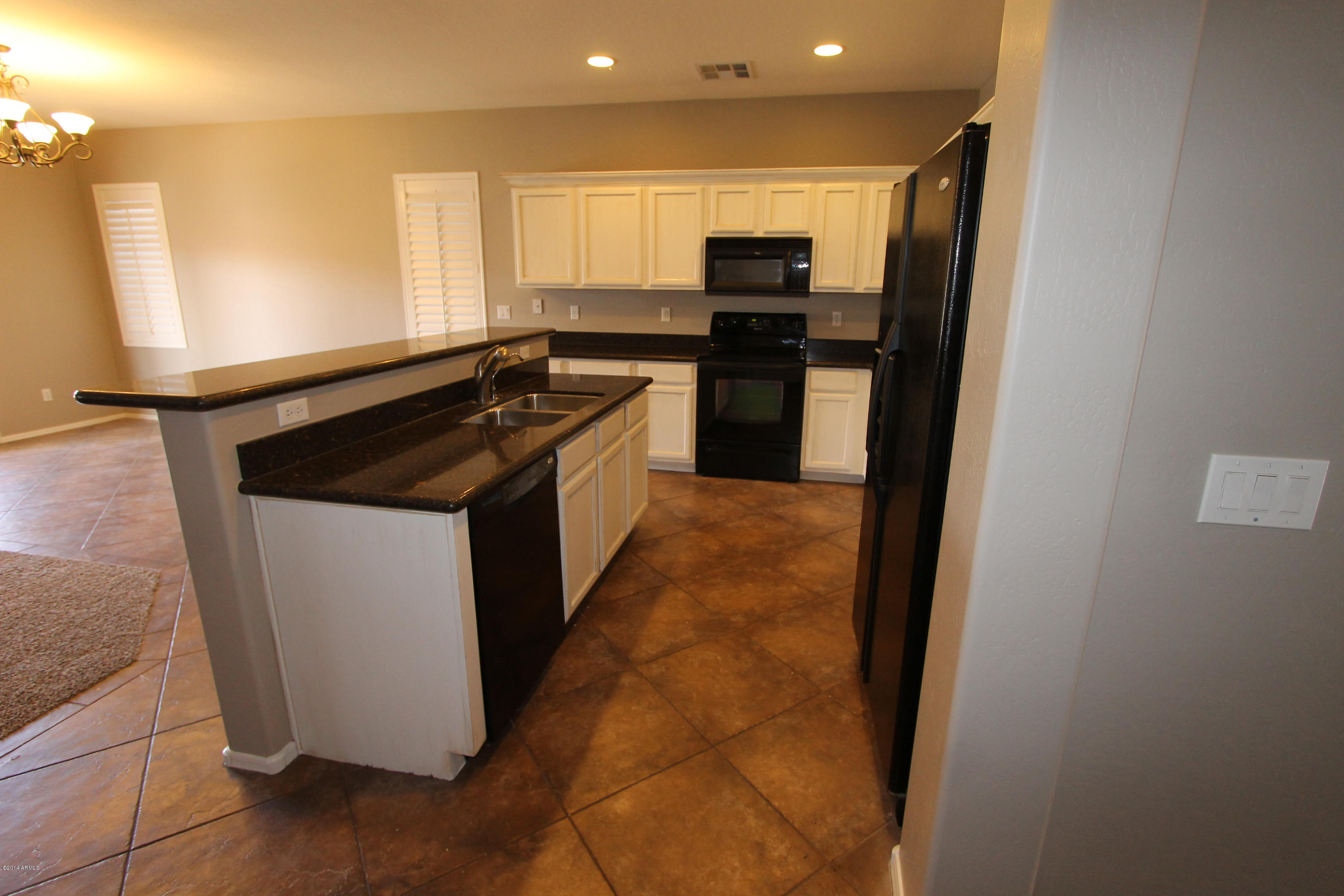 1274 East Walnut Road Gilbert, AZ 85298 - Photo 8 of 26 IMG_7949