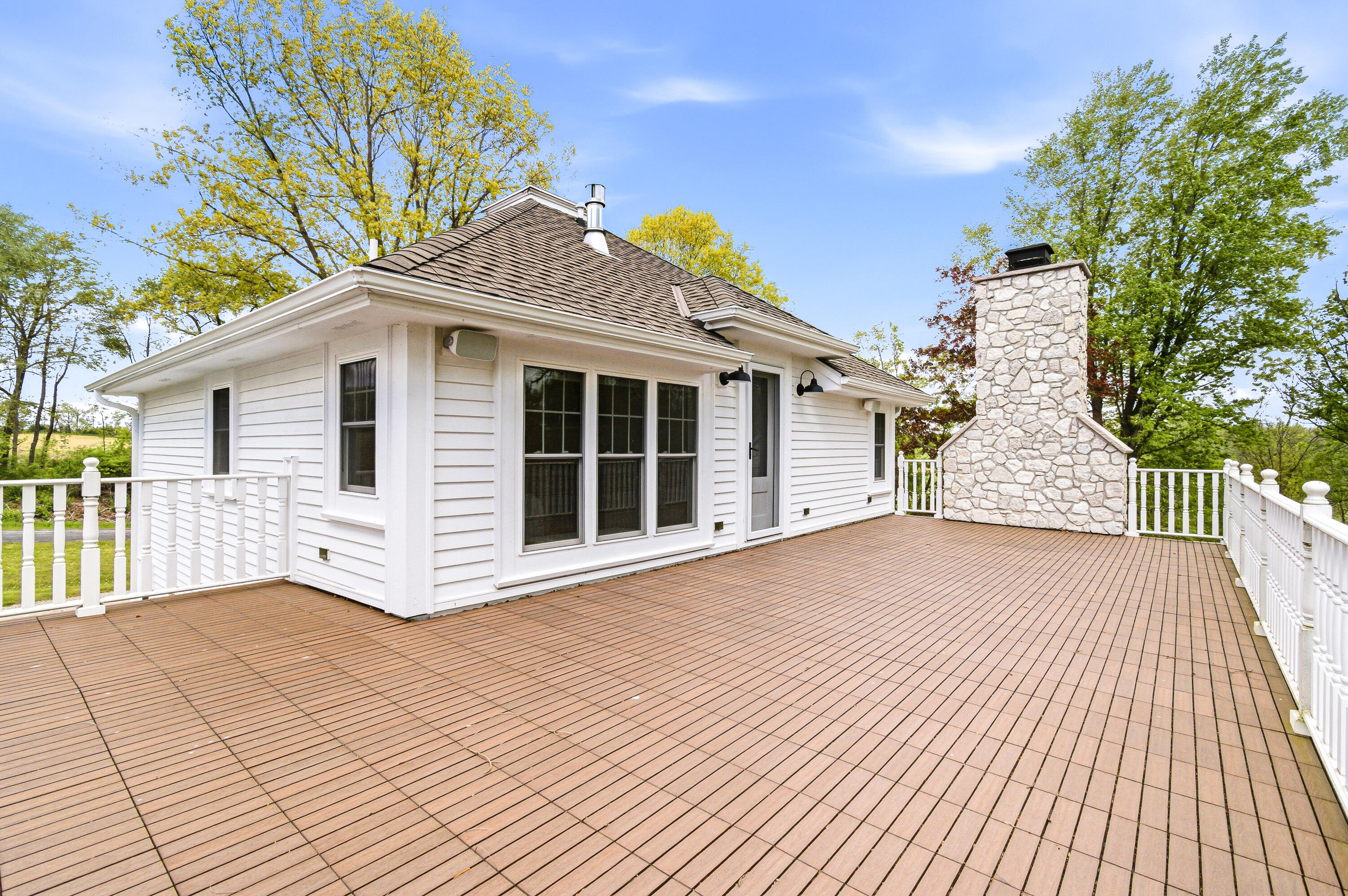 W10823 Port Road Portland, WI 53579 - Photo 38 of 69 60