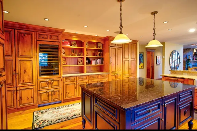 $1,100,000 | 6 Chad Circle, Winhall, VT 05340