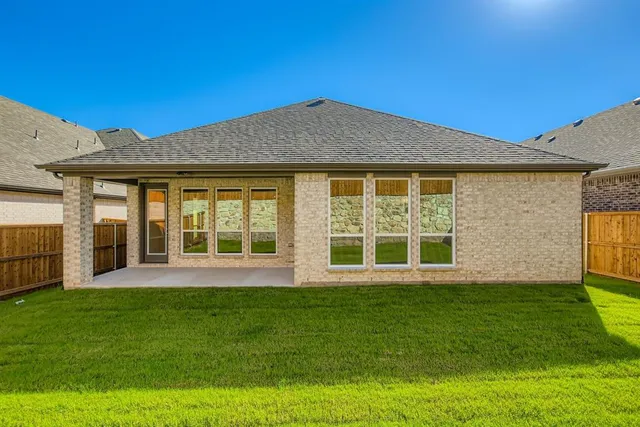 $509,000 | 4123 Windy Point Court, Oak Point, TX 75068
