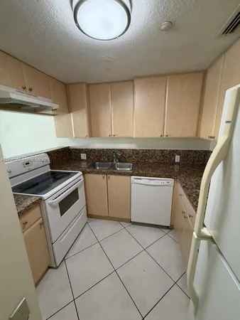 $2,350 | 12625 Southwest 91st Street, Unit 209, Miami, FL 33186