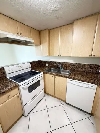 $2,350 | 12625 Southwest 91st Street, Unit 209, Miami, FL 33186